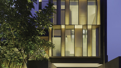 Hunian Mewah di Senayan, Jakarta Selatan, 3 KT, LT 192m²