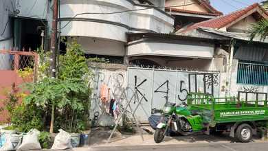 Promo Rumah di Tamansari, Jakarta Barat, LB 180m², Harga 2,3 Miliar