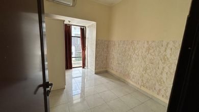 Disewakan Rumah Murah di Bintaro, Tangerang Selatan, LT 84m²