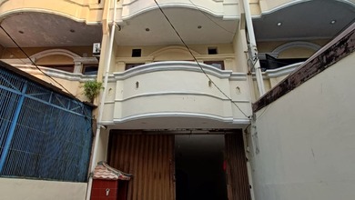 *ANDIKA* RUKO STRATEGIS UK 5X25M DI TELUK GONG