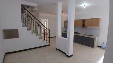 Jual Rumah Nyaman di Kota Wisata, Bogor - LT 96m²