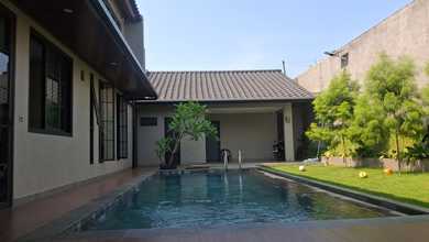 Penawaran Langka, rumah Mewah di Ciangsana, Bogor, LB 350m²