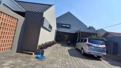 Rumah Mewah di Kawasan Ciangsana, Bogor, LB 350m², Harga 6,9 Miliar