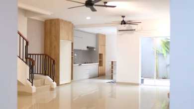 Hunian Elegan di Kota Wisata, Bogor, 4 Kamar Tidur, LT 200m²