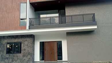 Rumah Prestisius di Kawasan Alam Sutera, Tangerang, LB 400m², Harga 7 Miliar