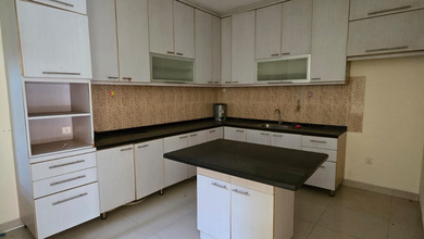 Rumah Elegan di Kapuk Muara, Jakarta Utara, 4 KT, LT 120m²