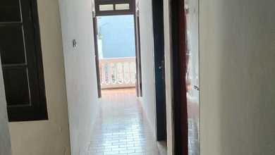 Penawaran Langka, rumah Prestisius di Pinangsia, Jakarta Barat, LB 396m²