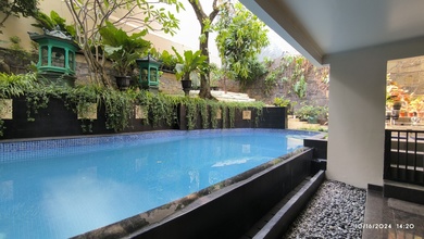For Sale rumah Premium di Pondok Indah, Jakarta Selatan - LT 555m²