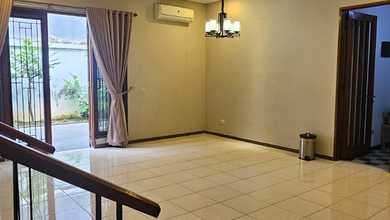 Hunian Elegan di Modernland, Tangerang, 4 Kamar Tidur, LT 200m²