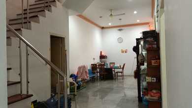 Rumah Elegan di Pluit, Jakarta Utara, 3 Kamar Tidur, LT 160m²