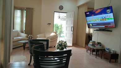 Kesempatan Rumah di Kota Wisata, Bogor, LB 100m², Harga 2,3 Miliar