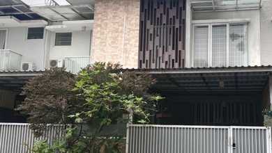 Hunian Elite di Kawasan Citra Grand, Jakarta Timur, LB 210m², Harga 3,5 Miliar