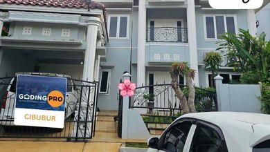 Rumah Area Premium Raffles Hills, Jakarta Timur - Harga Terbaik 5 Miliar