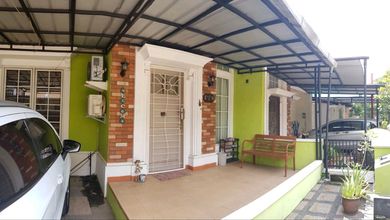 Rumah Favorit di Jatikarya, Bekasi, 4 KT, Harga 1,75 Miliar