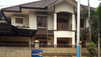 Rumah Area Premium Ciracas, Jakarta Timur - Harga Menarik 13,5 Miliar