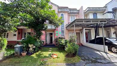 Kesempatan Rumah di Cibubur, Depok, LB 144m², Harga 1,7 Miliar