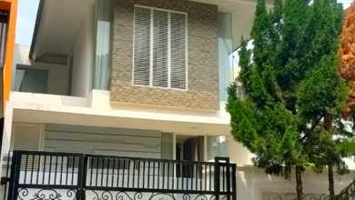 Penawaran Eksklusif, rumah Mewah di Cibubur, Jakarta Timur, LB 157m²