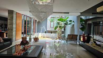 Rumah Elegan di Puri Indah, Jakarta Barat, 4 KT, LT 407m²
