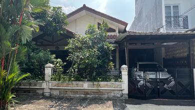 For Sale rumah Premium di Lebak Bulus, Jakarta Selatan - LT 250m²