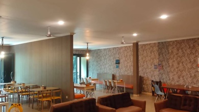 Bangunan Komersil Ex Salon Cafe Furnished Di Bogor Utara