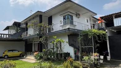 Hunian Elegan di Bubulak, Bogor, 6 Kamar Tidur, LT 530m²