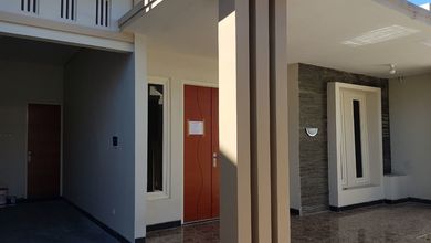For Sale rumah Eksklusif di Mulyorejo, Surabaya - LT 180m²