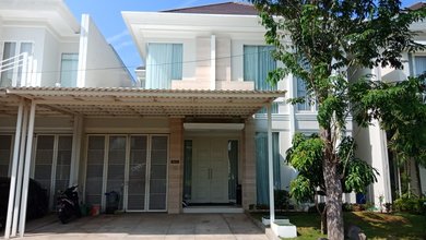 Penawaran Eksklusif, rumah Prestisius di Mulyorejo, Surabaya, LB 278m²