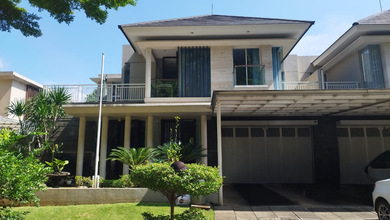 Rumah Prestisius di Kawasan Banyumanik, Semarang, LB 700m², Harga 11 Miliar