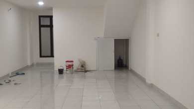 Disewakan Ruko Pinggir Jalan Galaxy