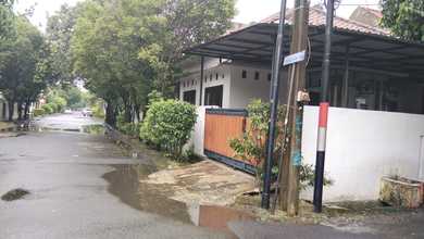 Hunian Mewah di Galaxy, Bekasi, 4 Kamar Tidur, LT 180m²