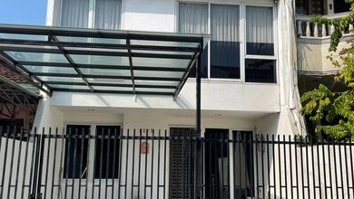 Rumah Area Premium Kembangan, Jakarta Barat - Harga Menarik 4 Miliar