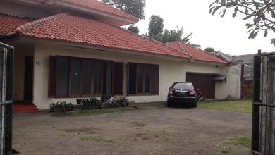 For Sale rumah Mewah di Kebon Jeruk, Jakarta Barat - LT 1596m²