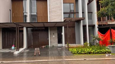 For Sale rumah Mewah di Serpong, Tangerang Selatan - LT 150m²
