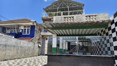 Disewakan Ruko/ Ruang Usaha di Jalan Raya Jatiwaringin Bekasi