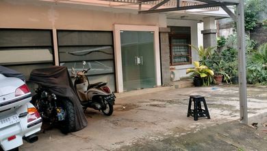 Rumah Elegan di Fatmawati, Jakarta Selatan, 8 KT, LT 702m²