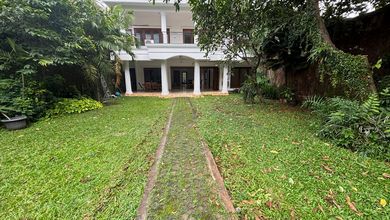 Hunian Sewaan Area Kemang, Jakarta Selatan, LB 520m², 5 KT