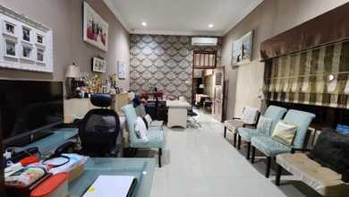 Rumah Elegan di Menteng, Jakarta Pusat, 4 KT, LT 504m²