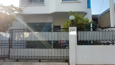 Hunian Elite di Kawasan Meruya, Jakarta Barat, LB 190m², Harga 2,7 Miliar