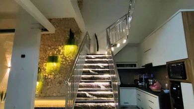 Penawaran Langka, rumah Prestisius di Graha Raya Bintaro, Tangerang Selatan, LB 300m²