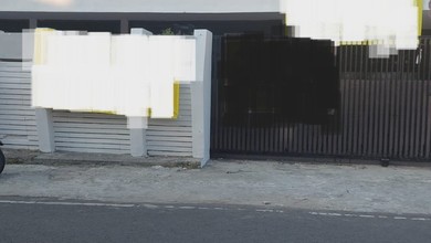 Rumah Elegan di Pejompongan, Jakarta Pusat, 7 Kamar Tidur, LT 201m²