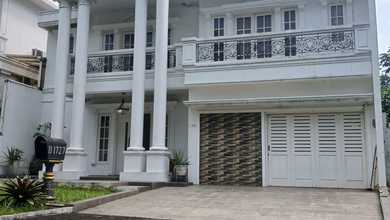 Hunian Mewah di Kawasan Cibubur, Bekasi, LB 400m², Harga 3,8 Miliar