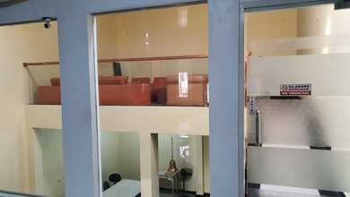 Sewa Kantor Gudang Tempat Usaha Akses Kontainer Hadap Jalan Raya di Bencongan, Kelapa Dua - Tangerang