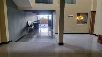 Kantor Gudang Tempat Usaha Akses Kontainer Hadap Jalan Raya di Bencongan, Kelapa Dua - Tangerang