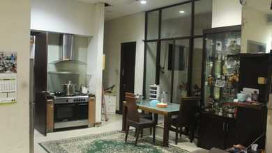 Hunian Prestisius di Kawasan Pulomas, Jakarta Timur, LB 213m², Harga 4,5 Miliar