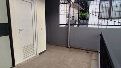 Rumah Siap Pakai di Kawasan BSD Avani, Tangerang, LT 112m²