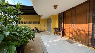 Hunian Elegan di Green Ville, Jakarta Barat, 5 Kamar Tidur, LT 225m²