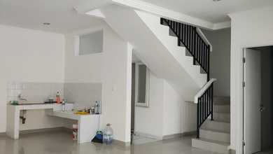 Hunian Mewah di Kawasan Modernland, Tangerang, LB 202m², Harga 2,8 Miliar