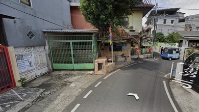 Dijual rumah Eksklusif di Salemba, Jakarta Pusat - LT 228m²