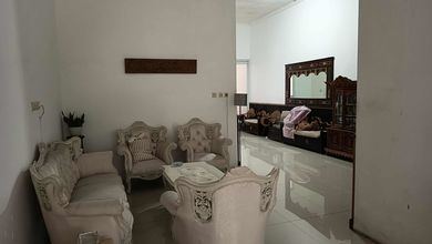 Rumah Dijual di Pesanggrahan, Jakarta Selatan, LB 150m², Harga Kompetitif!