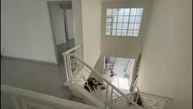 Hunian Mewah di Kawasan Kota Wisata, Bogor, LB 275m², Harga 2,6 Miliar